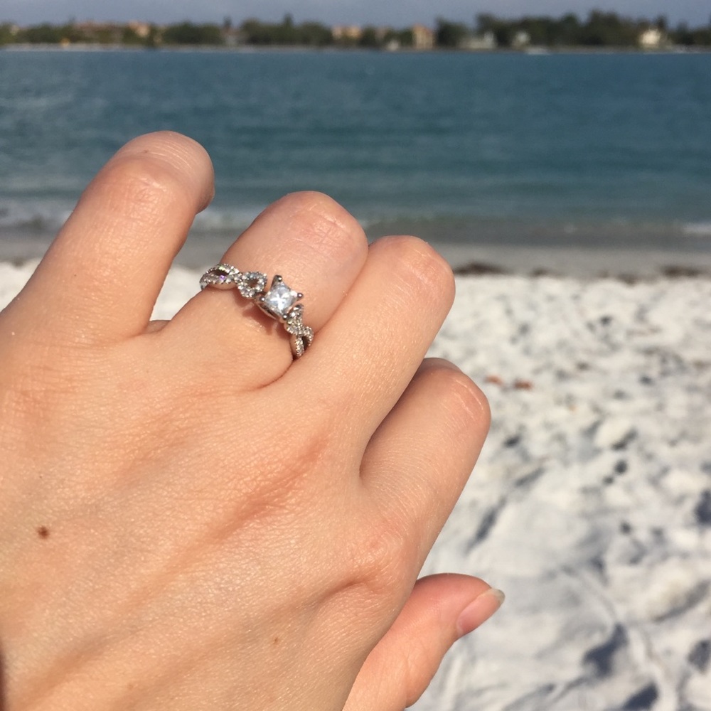 Engagement ring/wedding band set